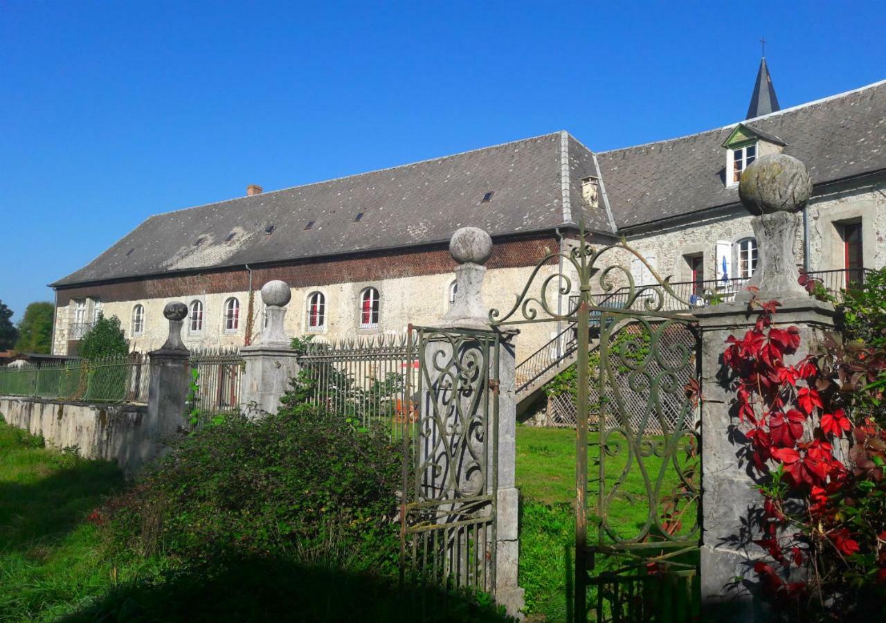 Domaine Lou Castet Acomodação com café da manhã Tuzaguet Exterior foto