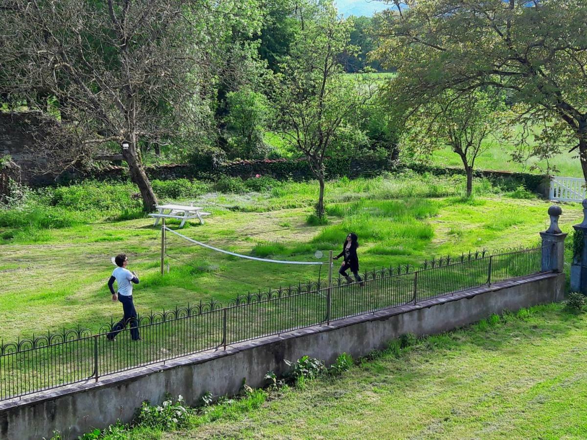 Domaine Lou Castet Acomodação com café da manhã Tuzaguet Exterior foto